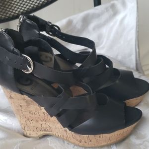 G by Guess blk wedges